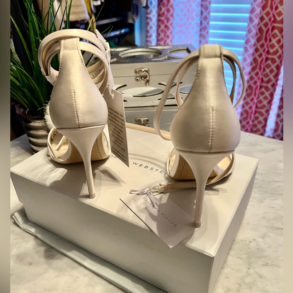 Sophia Webster Ivory Heels Size 40.5 / 10.5 New w/tags - Picture 5 of 6